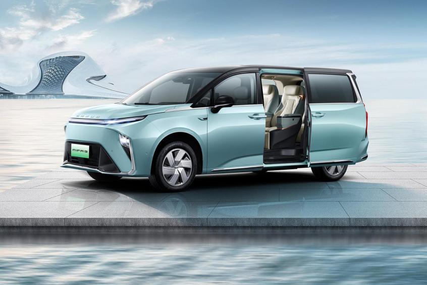 新能源MPV大戰 誰能平替“埃爾法”?