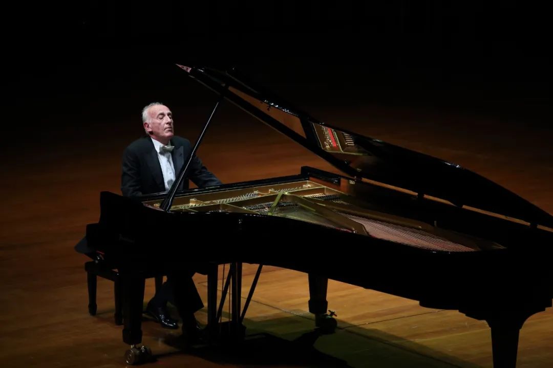 傳奇鋼琴家波利尼去世