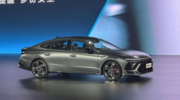 第十一代索納塔上市,13.98萬元起步,B級車掀桌子從它開始?