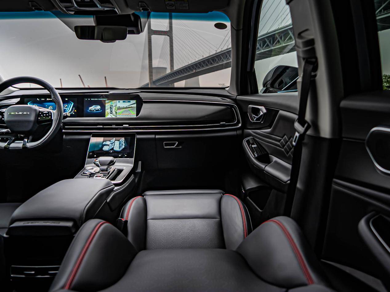 春光甚好,精彩豈止山花爛漫,還有新X7超值置換3萬元的購車優惠!