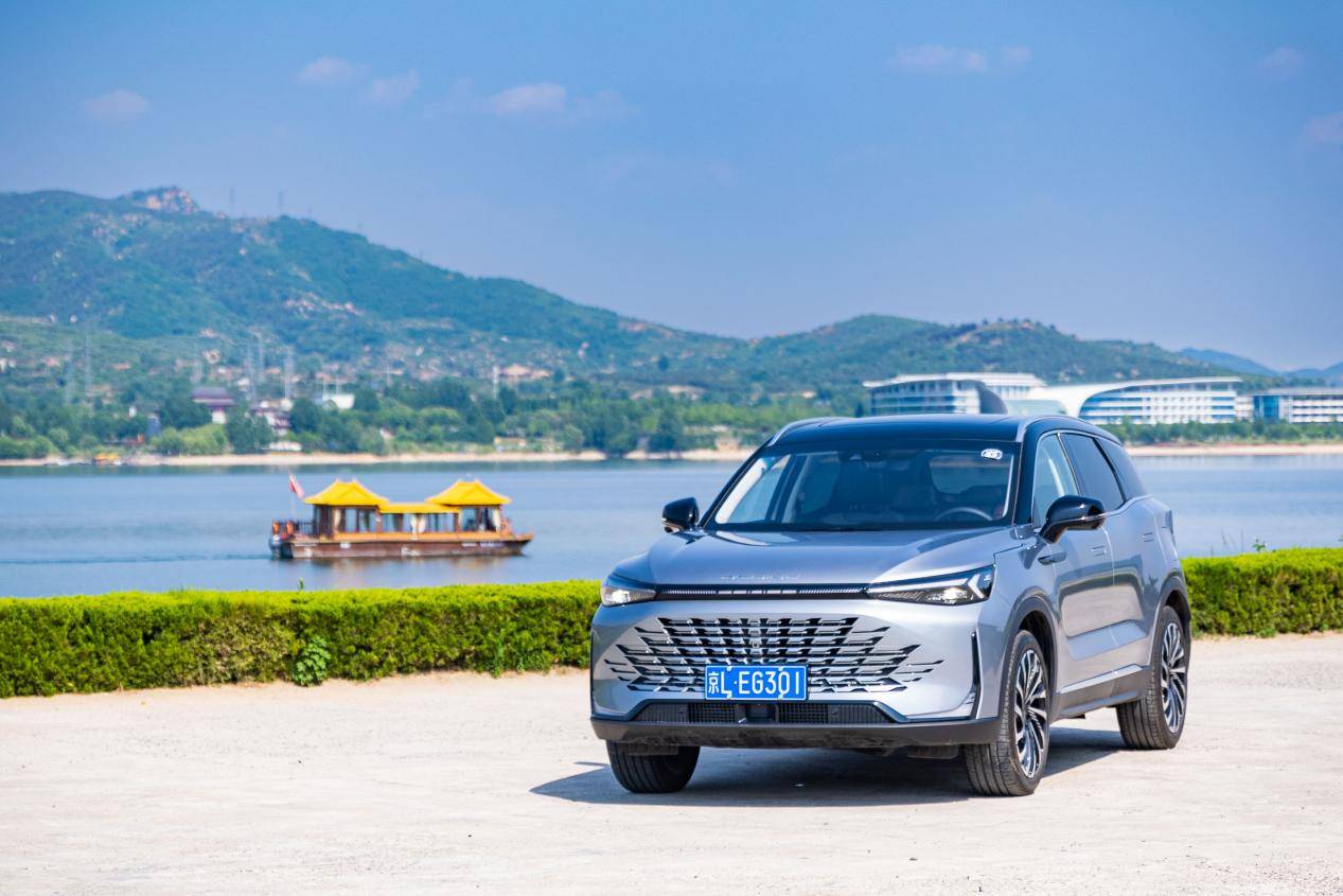 春光甚好,精彩豈止山花爛漫,還有新X7超值置換3萬元的購車優惠!