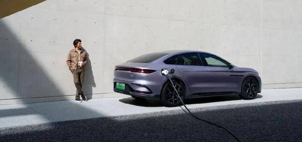 不是小米SU7買不起,而是這三款車更具性價比!