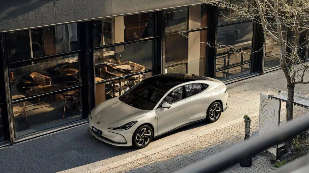 劍指小米SU7,智己L6預售價低于23萬元