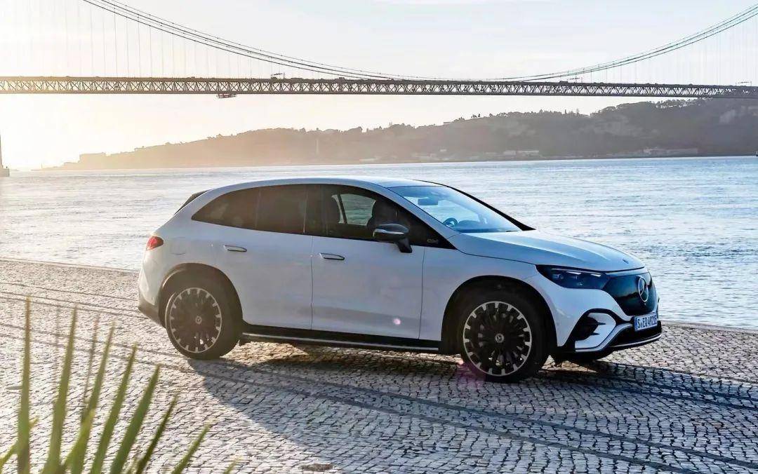 奔馳1季度在華銷量16.81萬(wàn):電車翻番,E級(jí)插混版將亮相