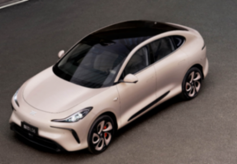 智己LS6動(dòng)力強(qiáng)勁,續(xù)航里程超長,閃電俠般的充電速度!