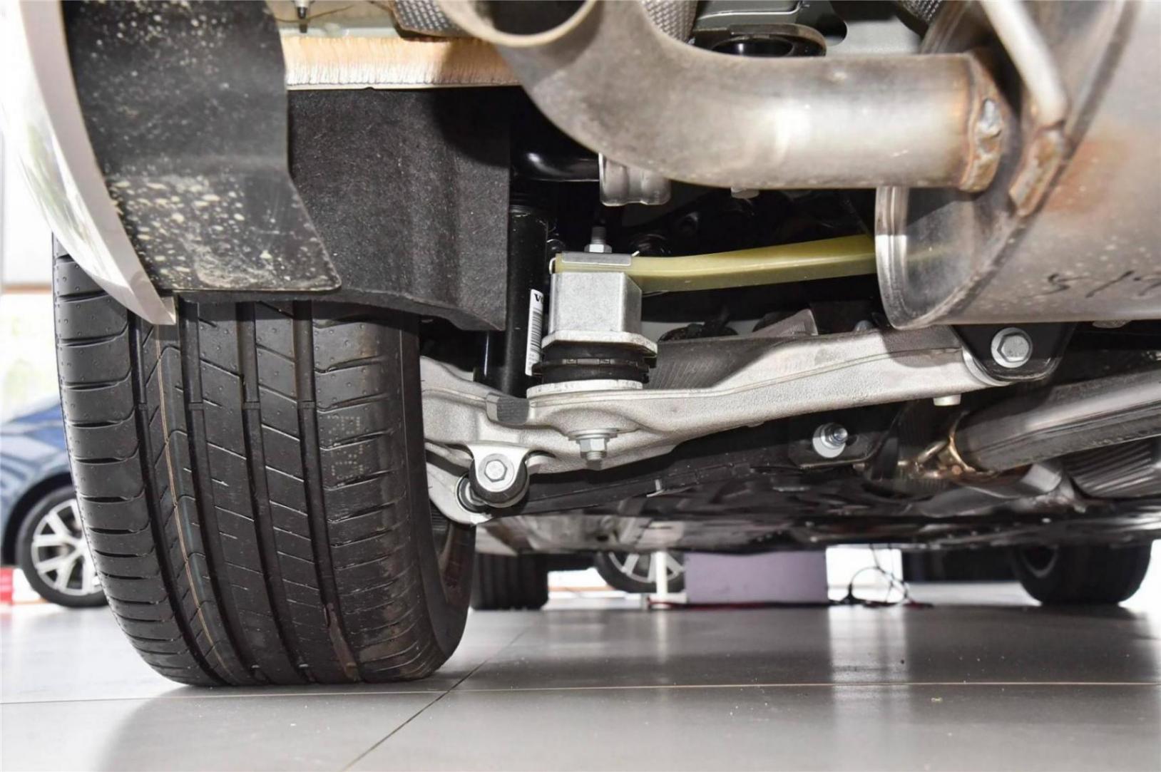 終端優(yōu)惠9.2萬,入門款降至21.49萬,沃爾沃S60可以入手了?