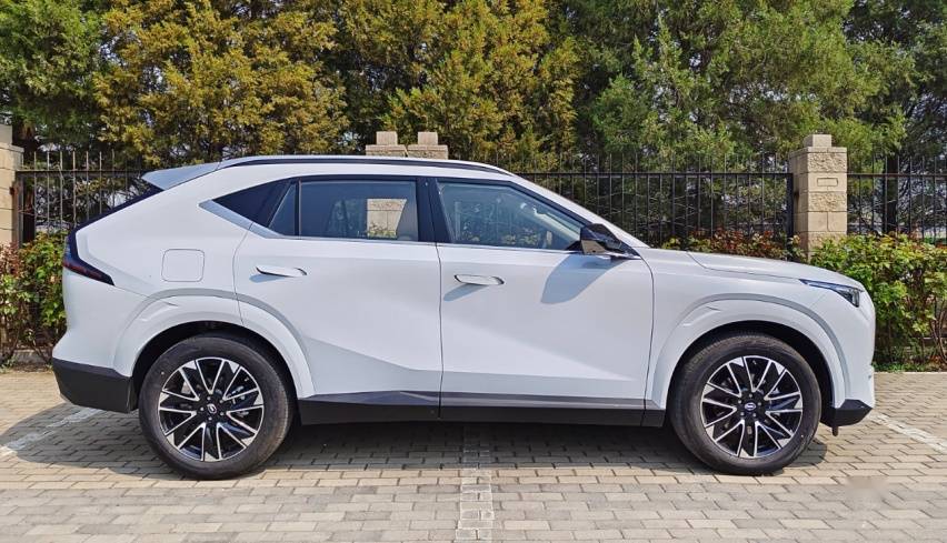 試駕傳祺GS4 MAX,10萬級燃油SUV能帶來哪些驚喜!