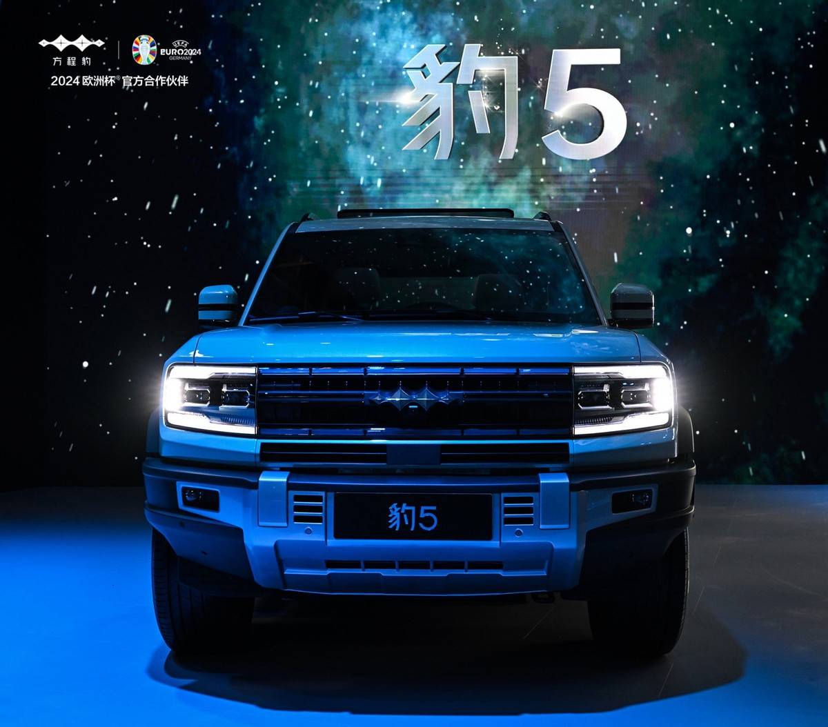 豹5單人單車穿越塔漠N39,新能源車成功征服越野路線天花板