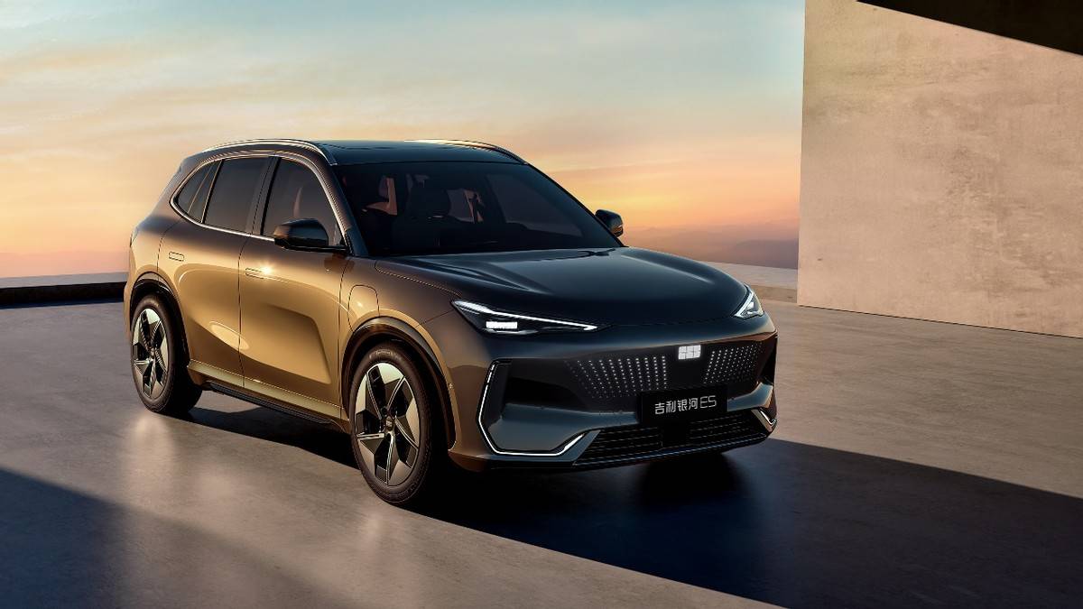 全球智享純電SUV吉利銀河E5實車亮相