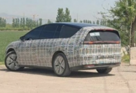 設計像縮小版MEGA,理想全新SUV曝光:沖擊80萬輛有望?