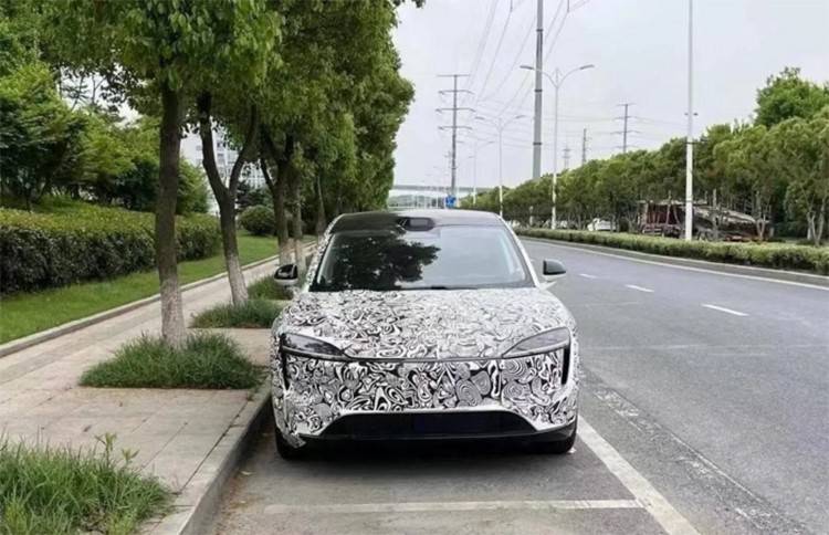 要買Model Y的可以再等等,3款自主對標產品來了!