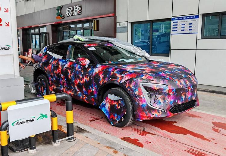 要買Model Y的可以再等等,3款自主對標產品來了!