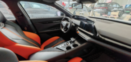 被視為運動型轎車標桿,第二代UNI-V為何成年輕人購車首選