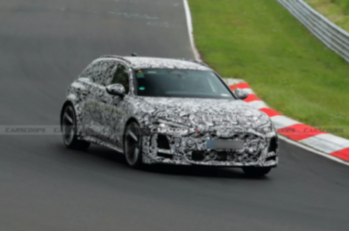 全新奧迪RS 5 Avant諜照曝光 或搭V6插混動(dòng)力系統(tǒng)