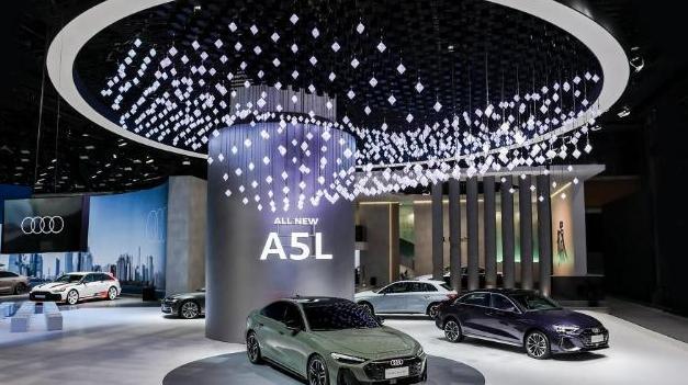 廣州車展新能源風頭強勁,燃油車關注度下滑,大眾轉型新勢力-有駕 廣州車展新能源風頭強勁,燃油車關注度下滑,大眾轉型新勢力-有駕