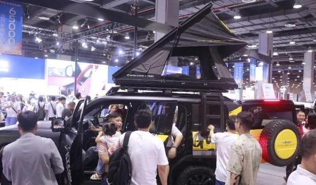 廣州車展新能源風頭強勁,燃油車關注度下滑,大眾轉型新勢力-有駕 廣州車展新能源風頭強勁,燃油車關注度下滑,大眾轉型新勢力-有駕