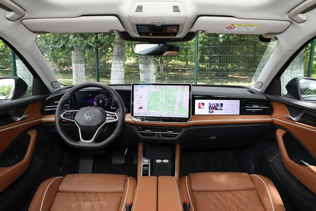 時尚動感與舒適操控的完美結合,邁騰B9展現經典魅力-有駕 時尚動感與舒適操控的完美結合,邁騰B9展現經典魅力-有駕