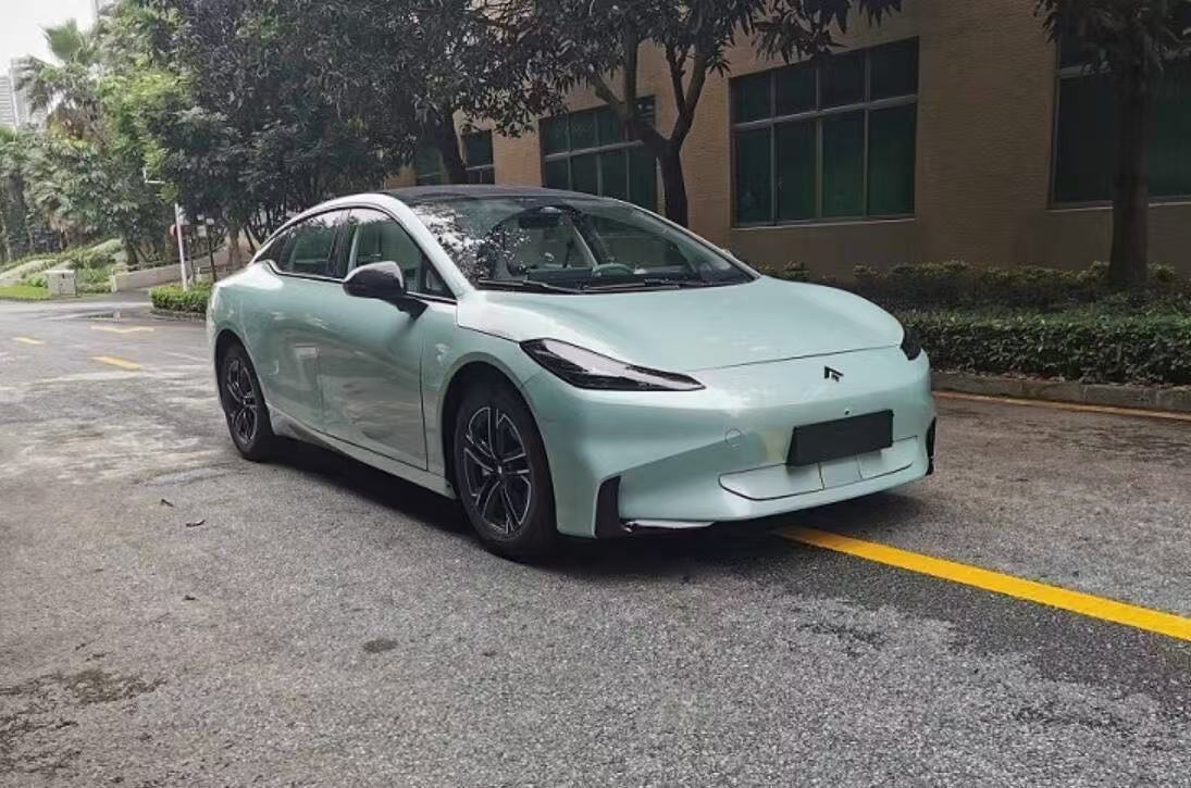 試駕廣汽昊鉑GT:年輕人的第一臺超跑平替?