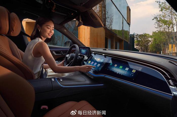 梅賽德斯-奔馳長軸距E級車:以百年智造終結(jié)豪華出行的“選擇悖論”