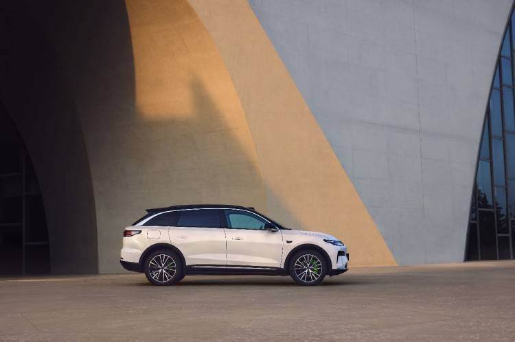 超110項重磅升級而來,零跑全新C11 14.98萬起售!