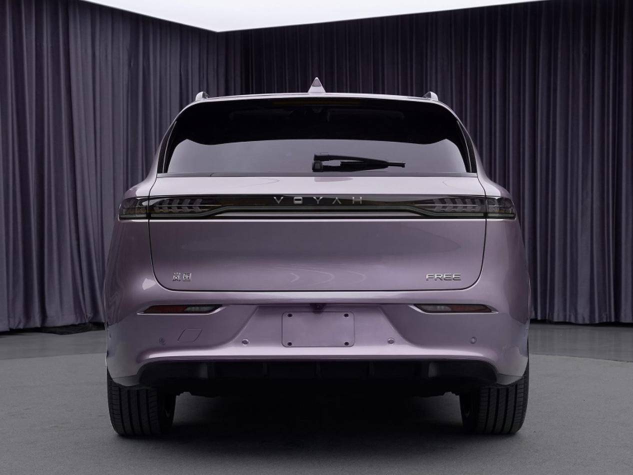 20萬出頭智駕天花板,它能否贏過理想L7