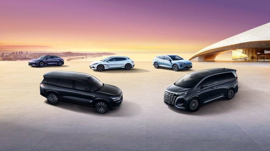 從免責(zé)條款到兜底承諾,騰勢汽車讓智駕更“有溫度”