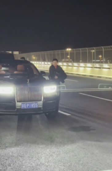 魏建軍放大招!長城V8超跑首秀 魏建軍放大招!長城V8超跑首秀