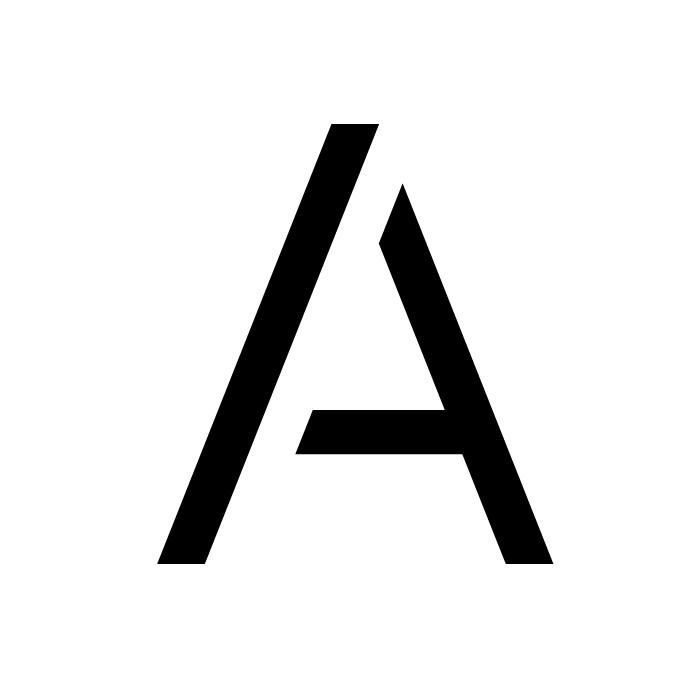 2025年世界??智能?會(WAIC)上,百度等一批科技企業獲得了上海智能網聯汽車示范運營牌照,蘿卜快跑還成了本屆WAIC的大會接駁車