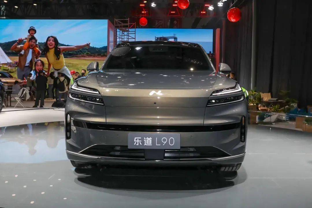 新車賣爆?李斌硬氣官宣進(jìn)入前三