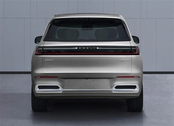 5米2全尺寸SUV殺入20萬內！吉利銀河M9預售：19.38萬元起