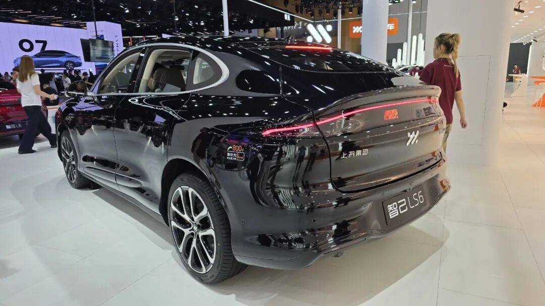 我們走了3萬步給你挑出了最值得看的10款熱門新車