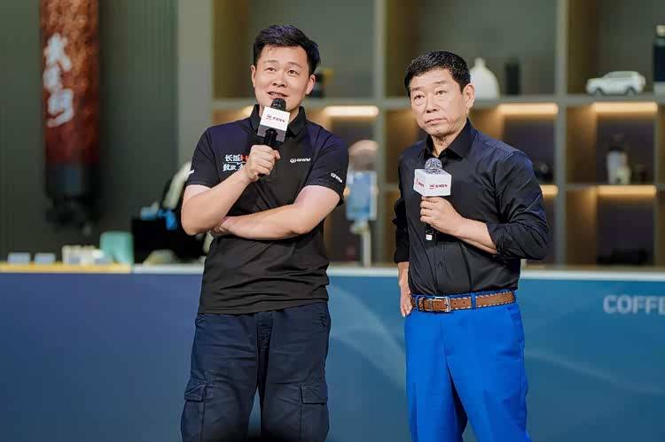 魏建軍下場跑敦煌,長城玩真的?