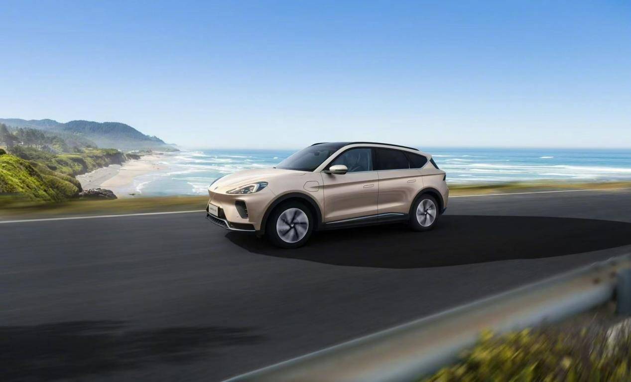 2025成都車展丨同級唯一華為三激光,極狐阿爾法S6,低調全能王?