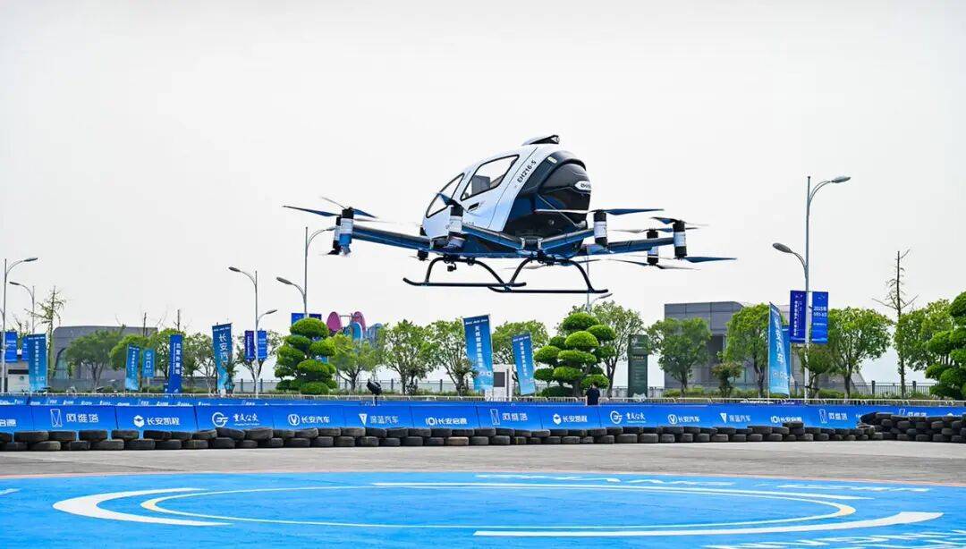 長安汽車成為一家極具前瞻性和應變能力的車企,新能源“香格里拉”計劃、智能化“北斗天樞”計劃、全球化“海納百川”計劃,每一個都在按計劃有條不紊的推進