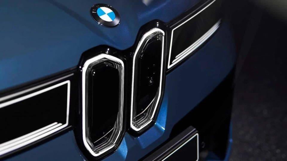 寶馬新世代iX3,車內全是屏,純電900公里