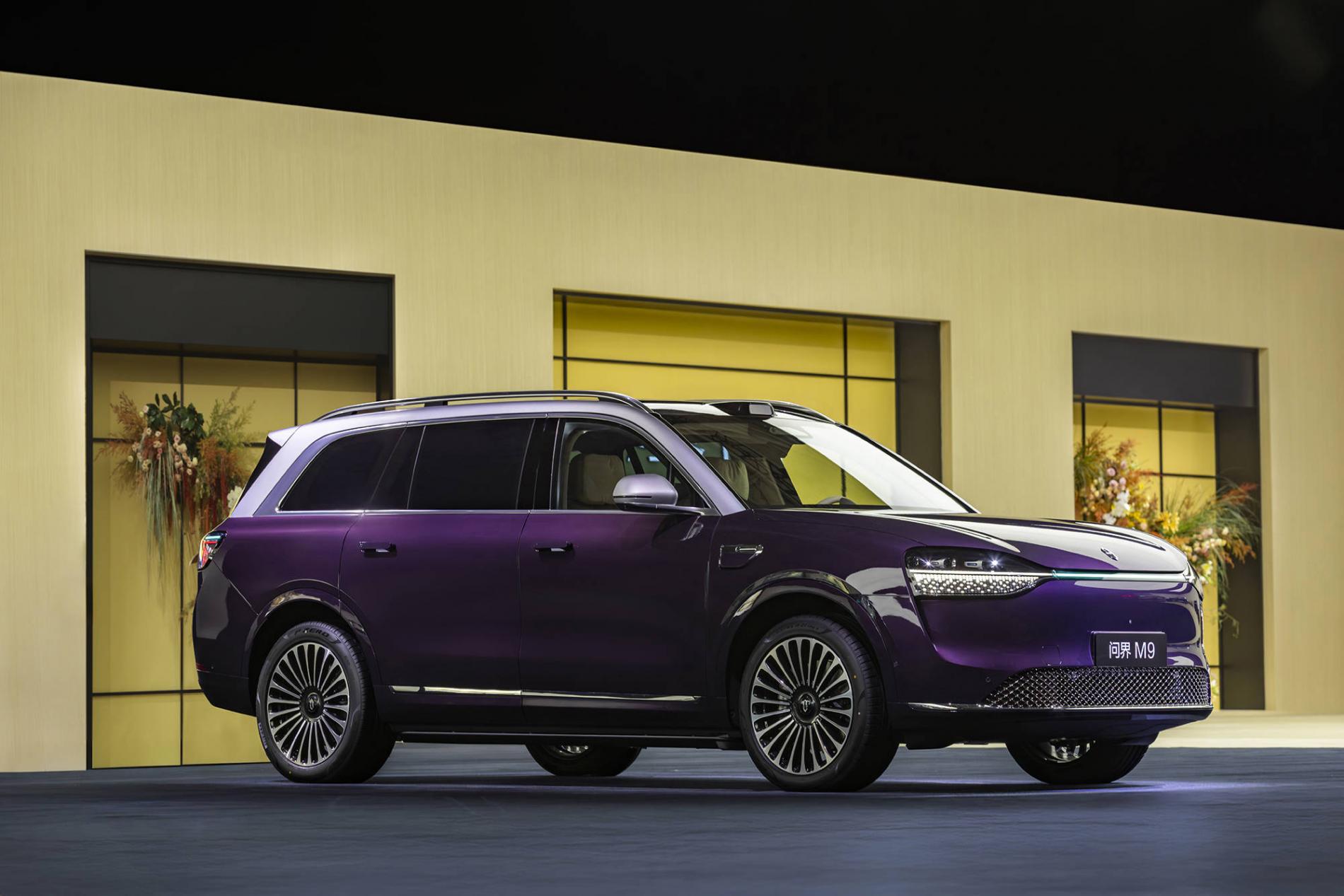 鴻蒙智行攻勢:尚界H5、全新問界M7、問界M9銀境紫三車齊發