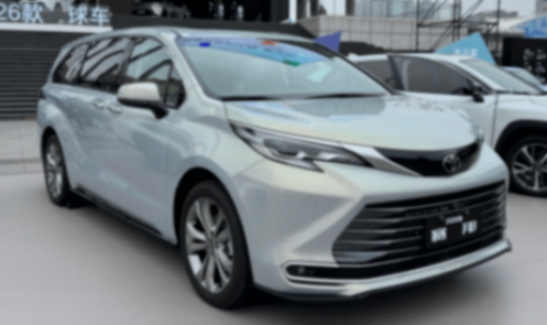 配置平權風暴:廣汽豐田2026款全球車,終結油車“入門即簡配”時代