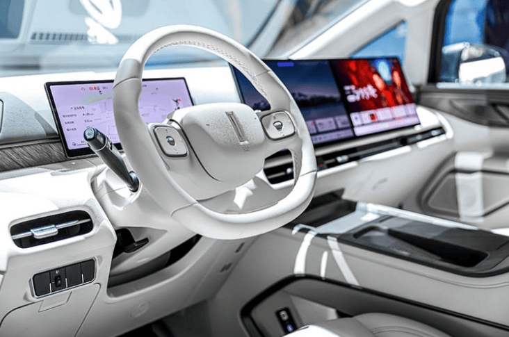 MPV圈又神仙打架?四季度這6款狠貨要上,選誰不踩坑?