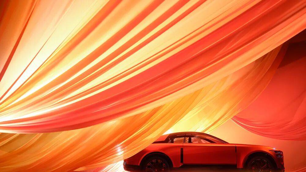 前滑門!這輛旗艦新車的設(shè)計很獨特,車尾更是別出心裁