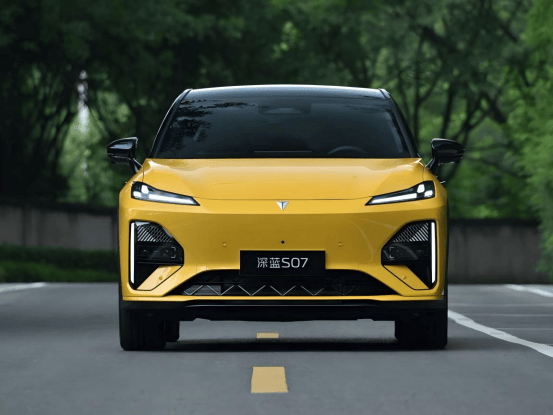 豪華與智能化全都要 全新深藍(lán)S07與海獅06誰做得更好?