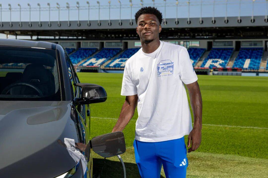 姆巴佩開(kāi)上了寶馬7系!皇馬一線隊(duì)全員換新寶馬!