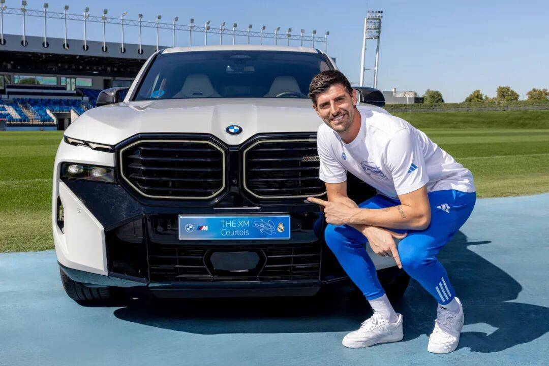 姆巴佩開(kāi)上了寶馬7系!皇馬一線隊(duì)全員換新寶馬!