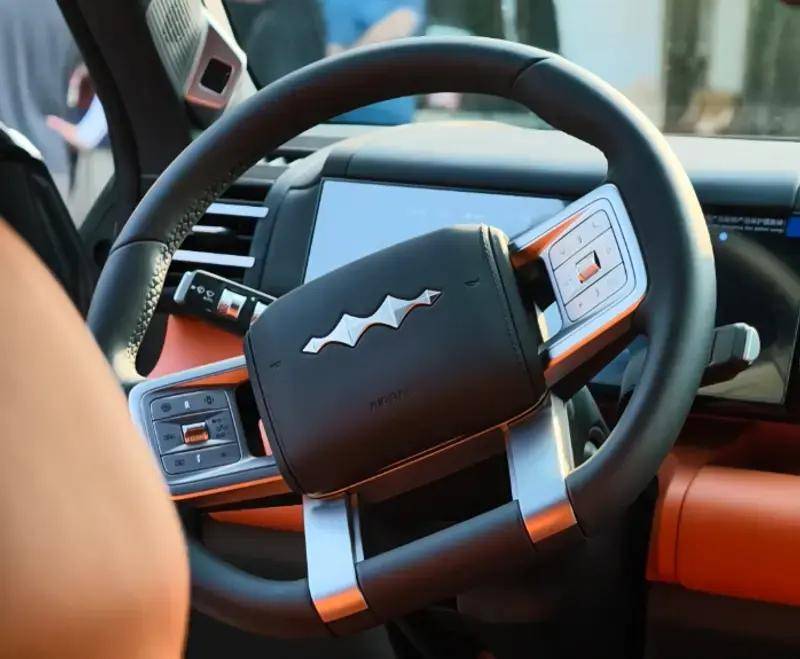 試駕方程豹鈦7,無可挑剔的平民方盒子