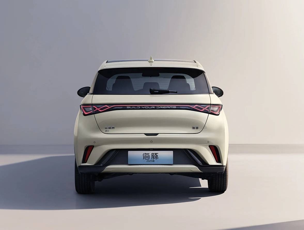 全新比亞迪海豚諜照!造型終于變了,產品力、續航等有望全面迭代