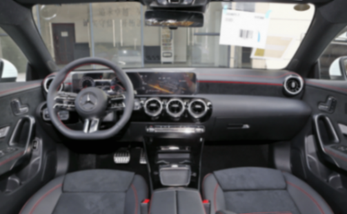 售價(jià)30.92-38.6萬(wàn)元 2026款奔馳CLA五門(mén)獵跑車(chē)正式上市