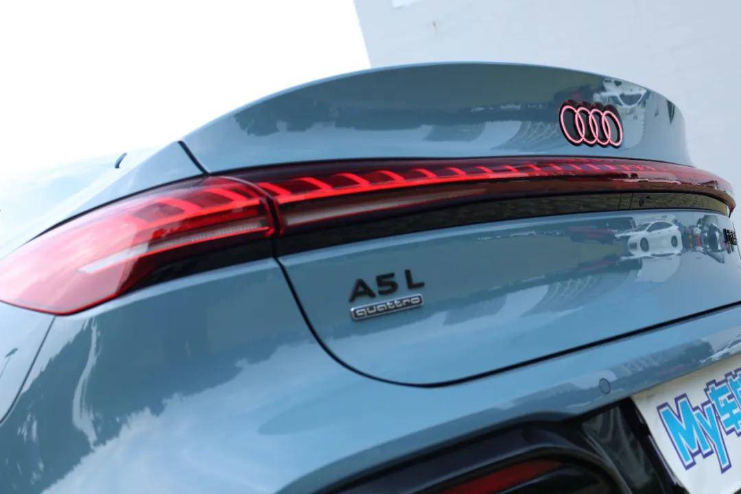 首搭華為乾崑,車機、智駕全面進階,上汽奧迪A5L Sportback真的太香了