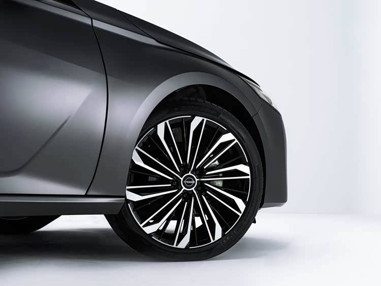 東風日產天籟·鴻蒙座艙版正式亮相 將在今年第四季度上市