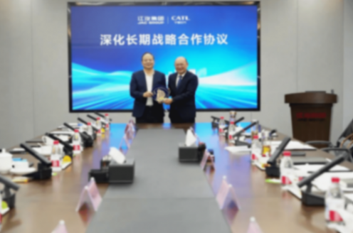 跨越內卷,江淮汽車跳躍式入局豪華賽道