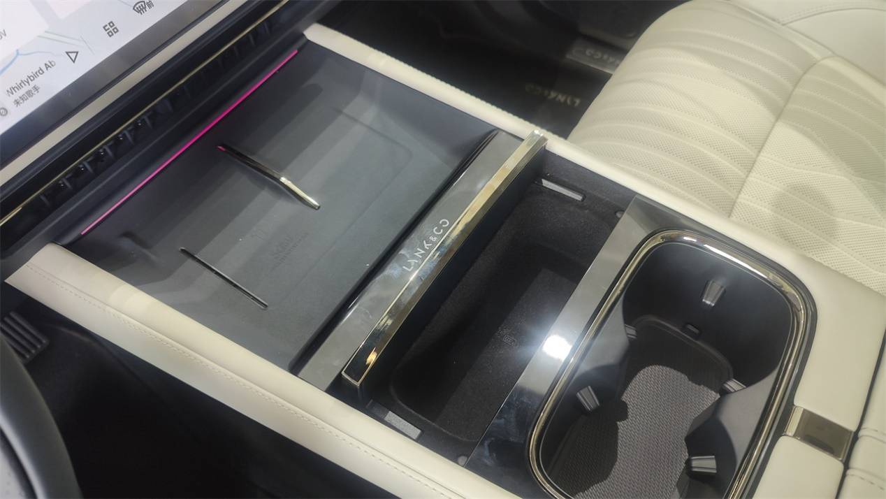 獨立試駕新款領克08 EM-P:配置大改/價格下調,轉向務實路線