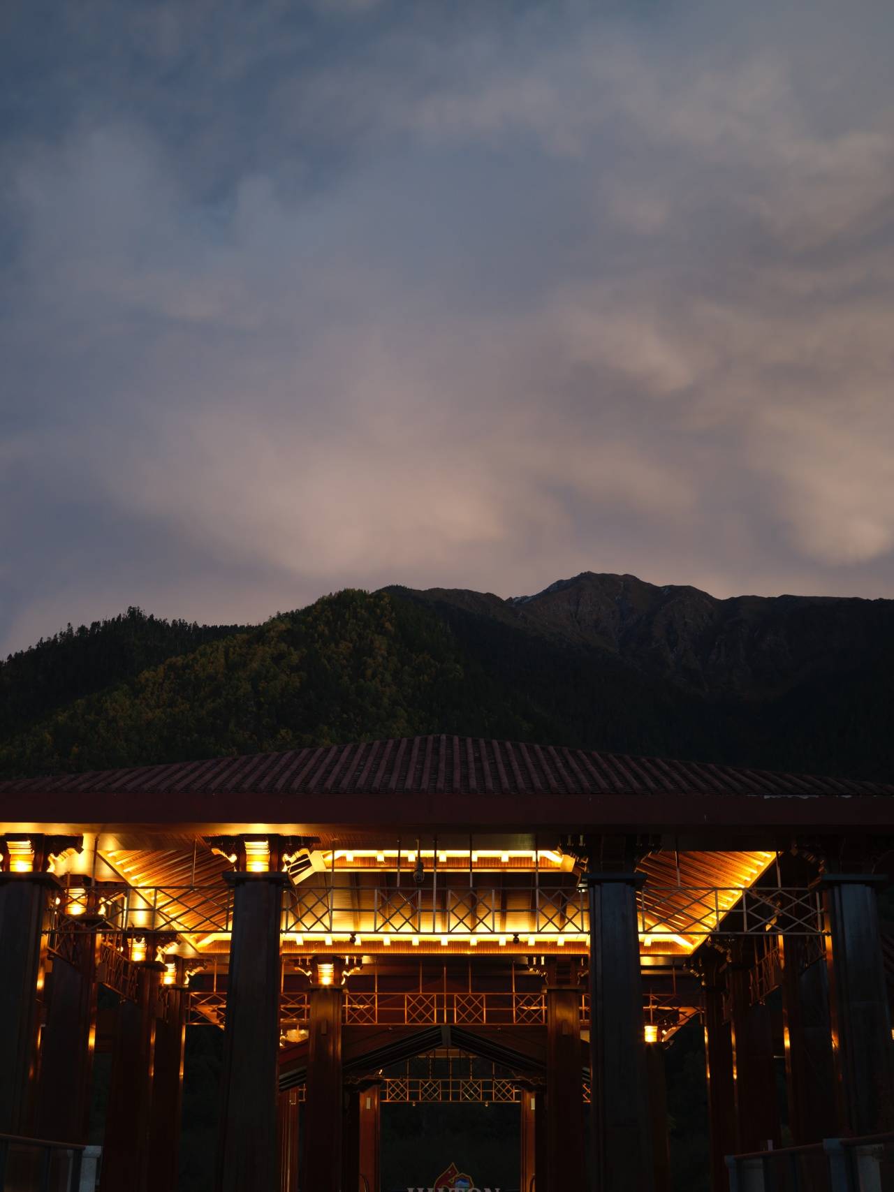 要想賣好豪華車,必須敢于在“無用”的體驗上花大錢